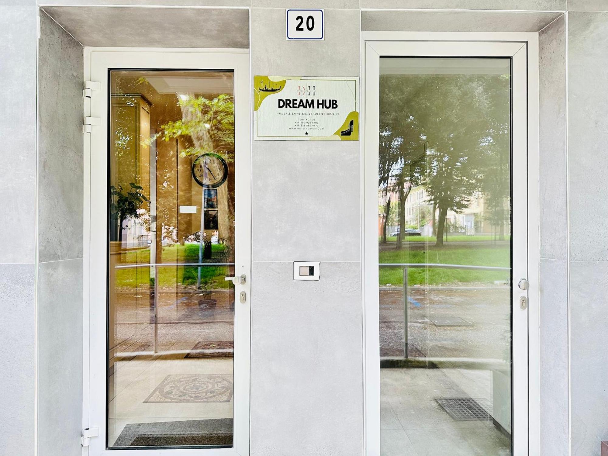 Dream Hub Gasthof *
